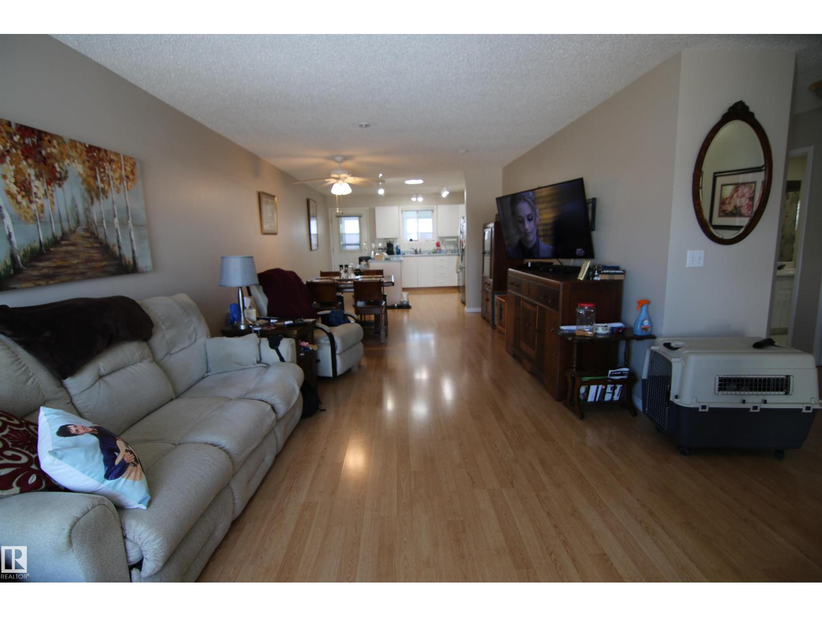 1 Century Villas Cl, Fort Saskatchewan, Alberta  T8L 4G1 - Photo 3 - E4484688