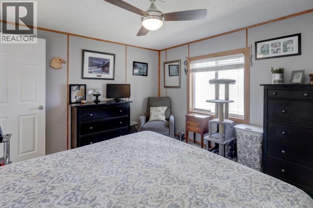 256 Burroughs Circle Ne, Calgary, Alberta  T1Y 6K3 - Photo 16 - A2305485