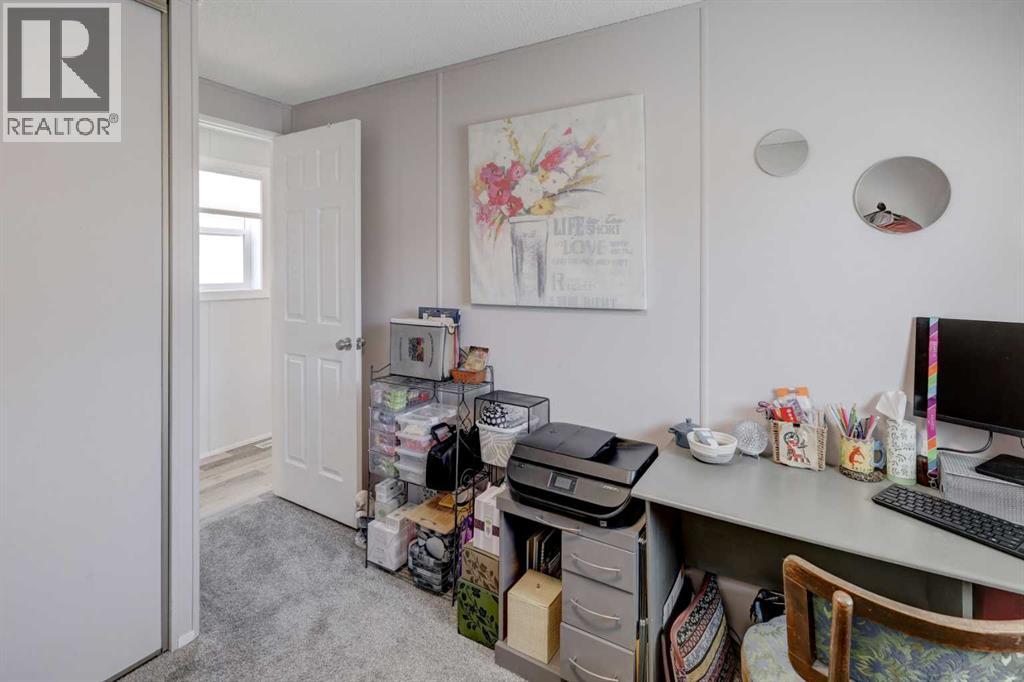 256 Burroughs Circle Ne, Calgary, Alberta  T1Y 6K3 - Photo 18 - A2305485