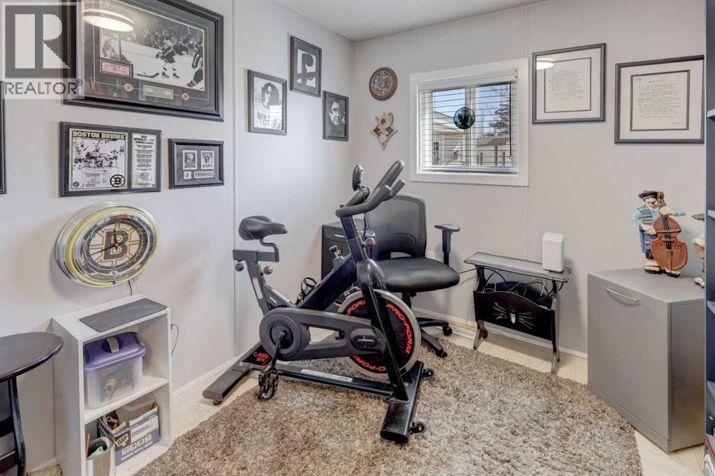 256 Burroughs Circle Ne, Calgary, Alberta  T1Y 6K3 - Photo 19 - A2305485