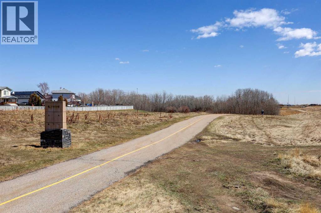 256 Burroughs Circle Ne, Calgary, Alberta  T1Y 6K3 - Photo 30 - A2305485