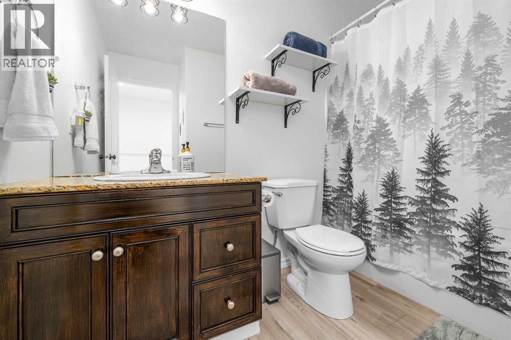 248 Northlands Pointe Ne, Medicine Hat, Alberta  T1C 0B9 - Photo 22 - A2305528