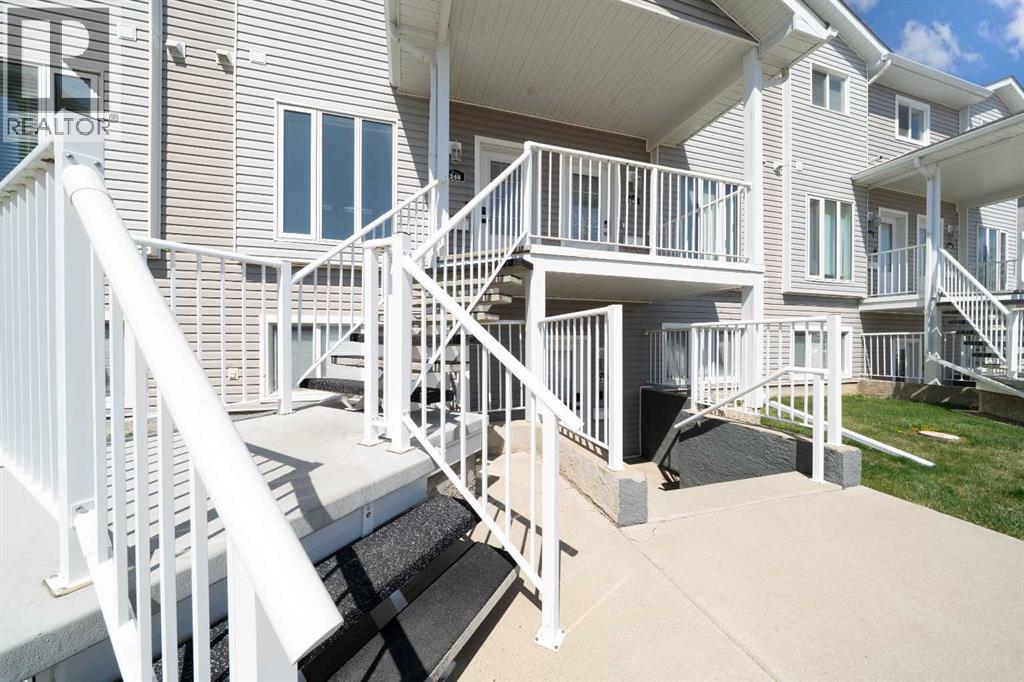 248 Northlands Pointe Ne, Medicine Hat, Alberta  T1C 0B9 - Photo 30 - A2305528
