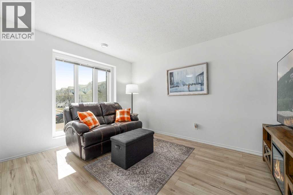 248 Northlands Pointe Ne, Medicine Hat, Alberta  T1C 0B9 - Photo 6 - A2305528