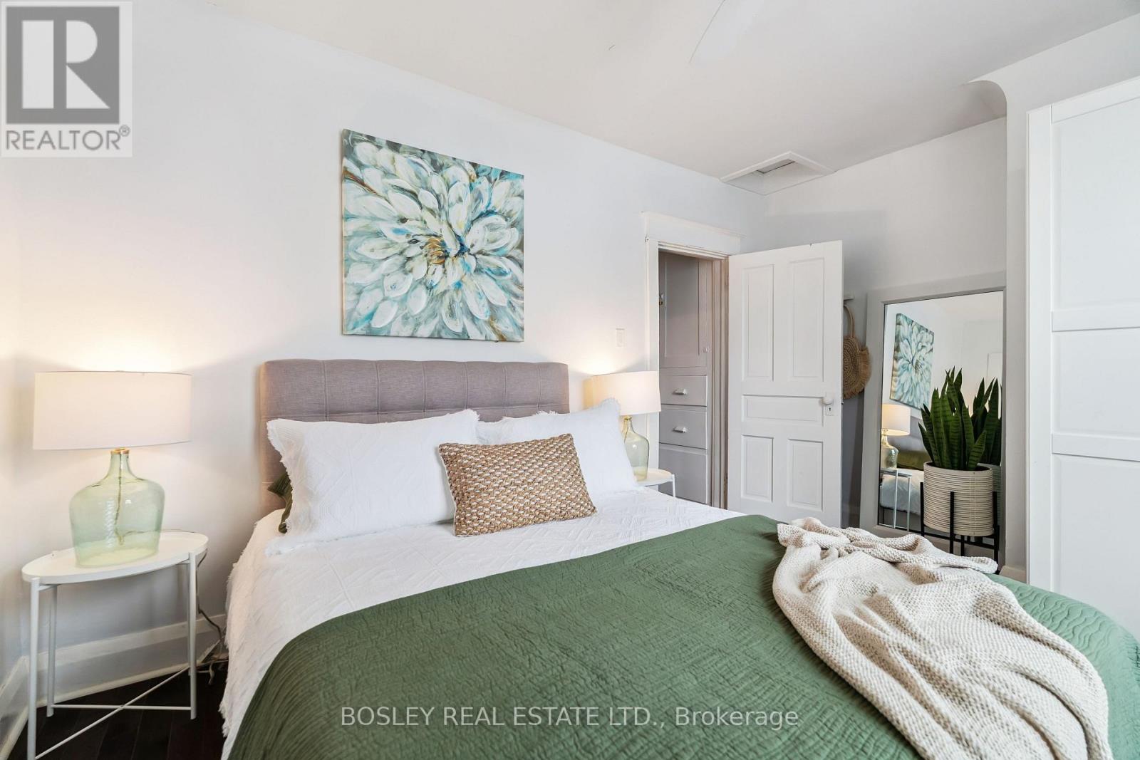 231 Chisholm Avenue, Toronto, Ontario  M4C 4V9 - Photo 15 - E12896900