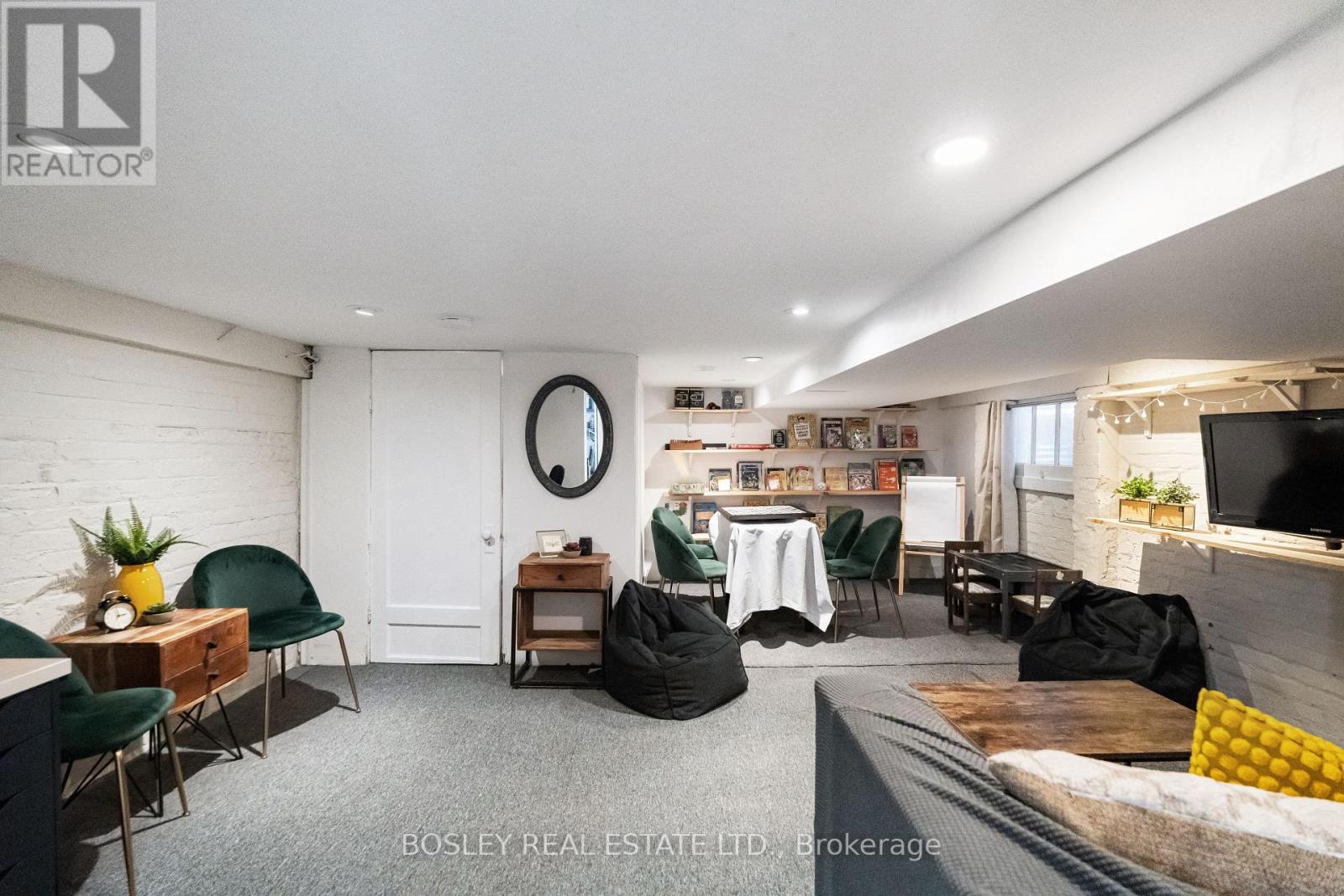 231 Chisholm Avenue, Toronto, Ontario  M4C 4V9 - Photo 21 - E12896900