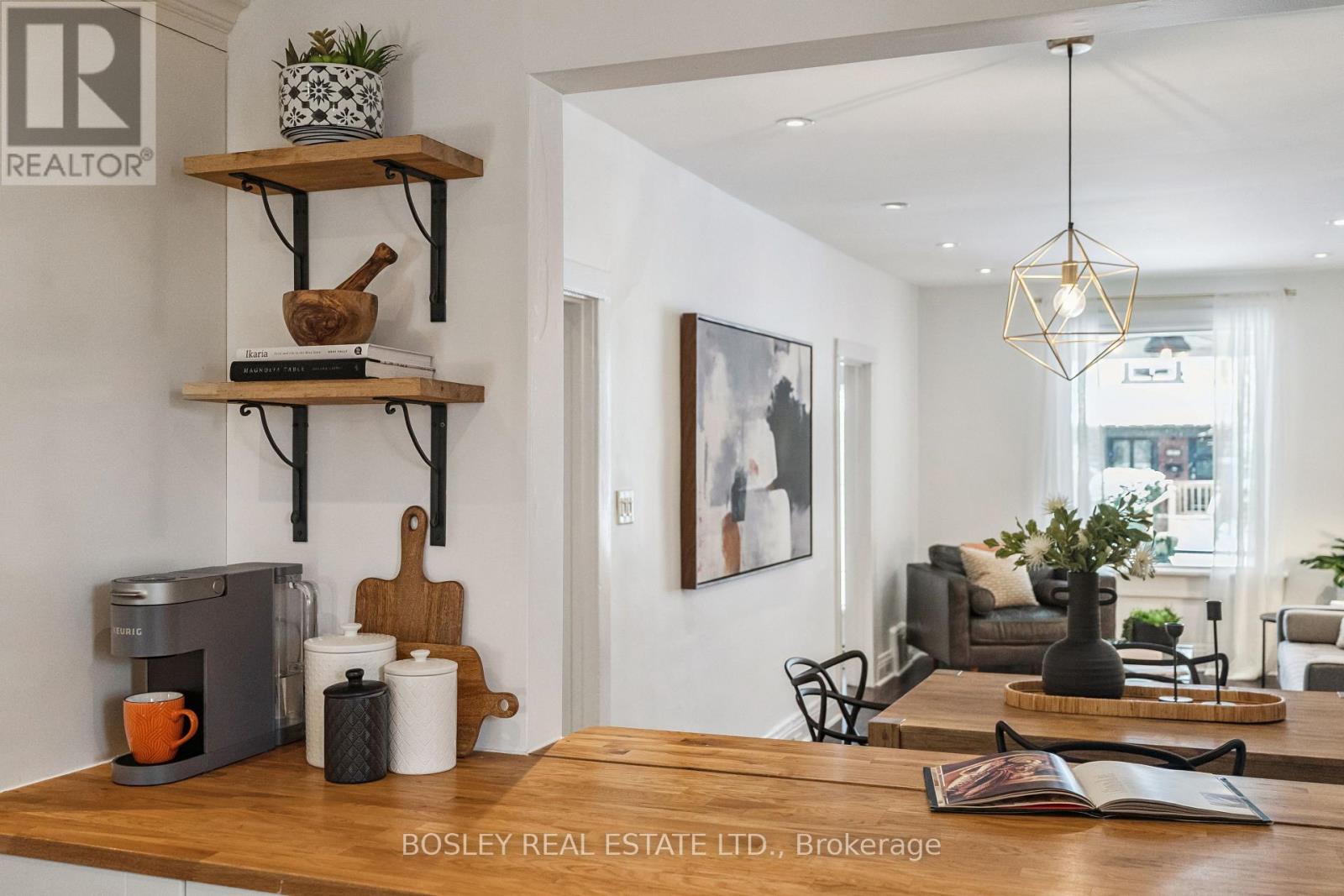 231 Chisholm Avenue, Toronto, Ontario  M4C 4V9 - Photo 9 - E12896900