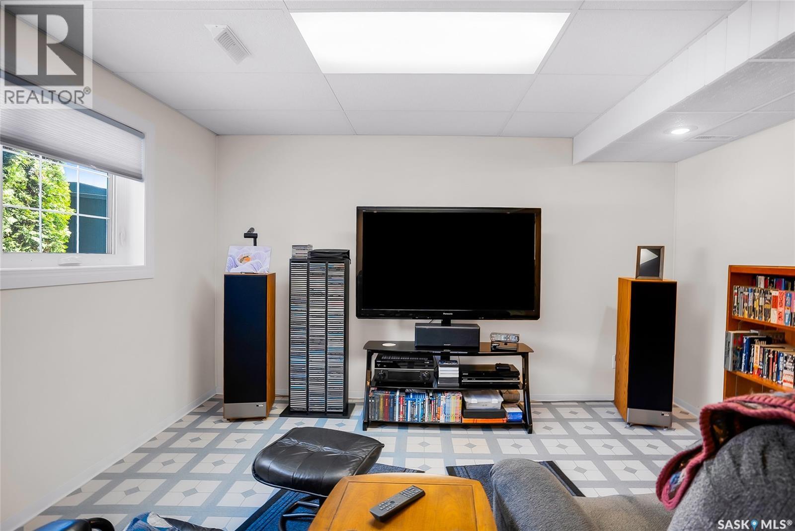 147 Frobisher Crescent, Saskatoon, Saskatchewan  S7K 4Y4 - Photo 31 - SK034112