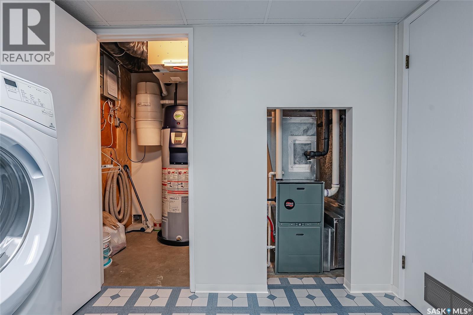 147 Frobisher Crescent, Saskatoon, Saskatchewan  S7K 4Y4 - Photo 35 - SK034112