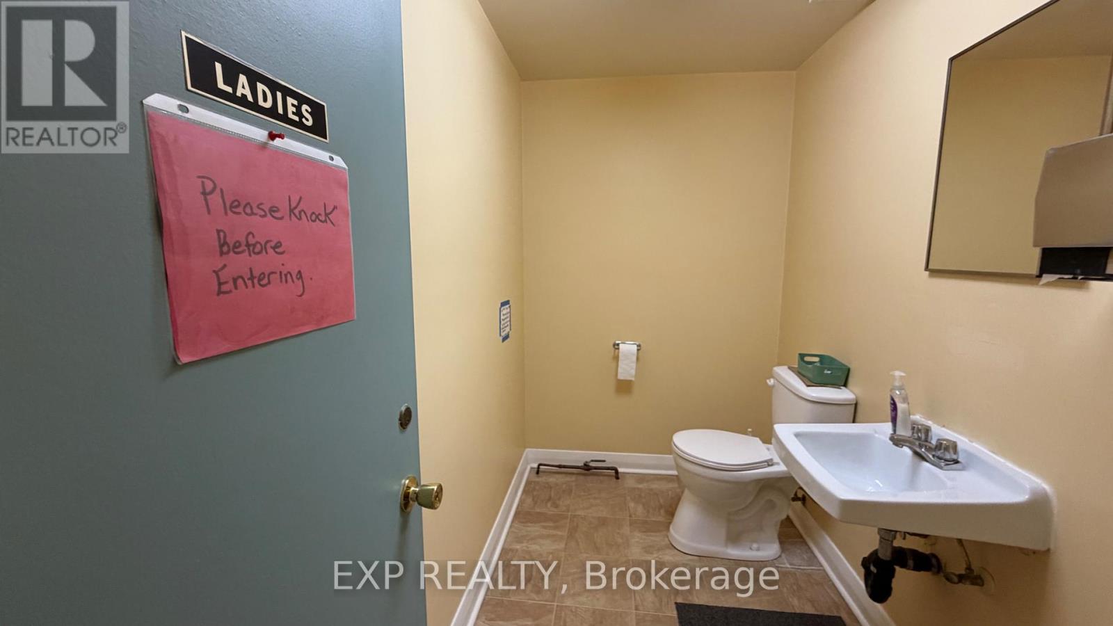 Unit 1&2 - 74 Dundas Street W, Quinte West, Ontario  K8V 3P3 - Photo 10 - X13059530