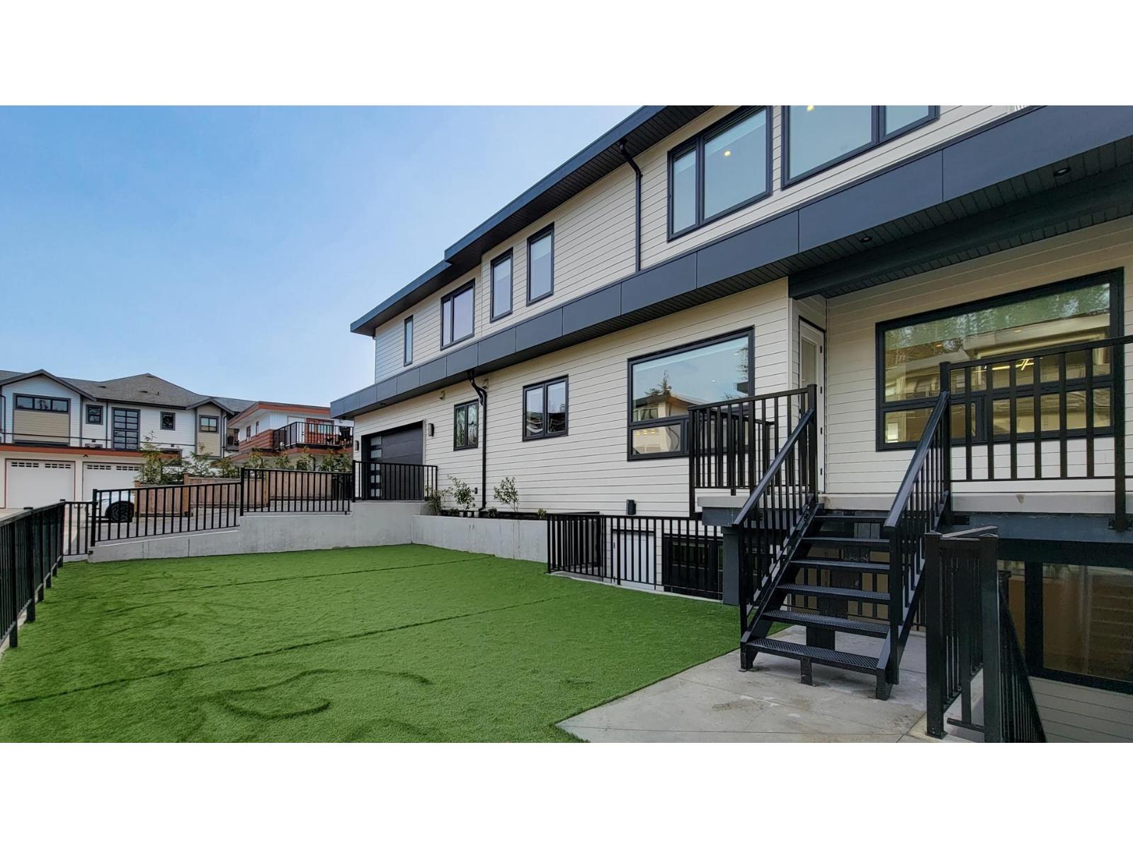 13525 16th Avenue, Surrey, British Columbia  V4A 9K9 - Photo 3 - R3117493