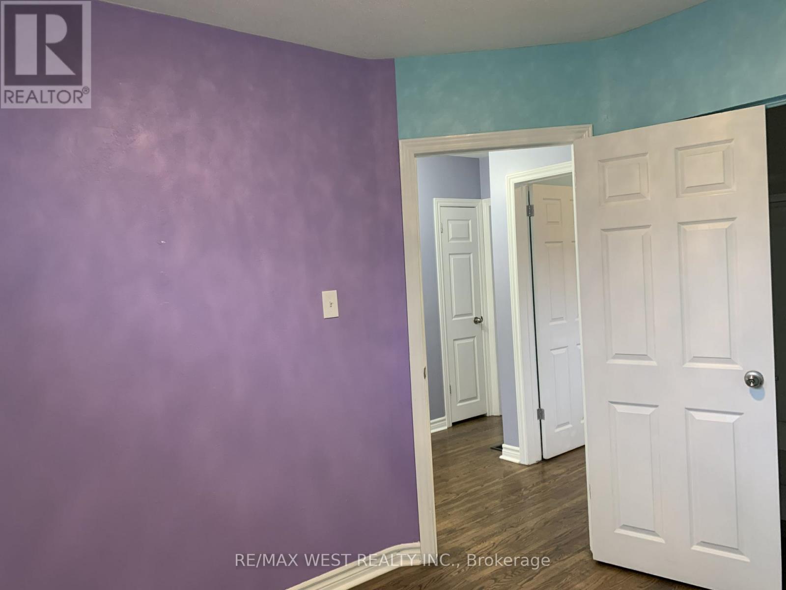 Main Floor - 241 Ashlar Road, Richmond Hill, Ontario  L4C 2W7 - Photo 10 - N13059720