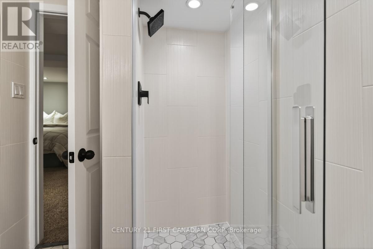 124 Sunray Avenue, London South, Ontario  N6P 1C6 - Photo 42 - X13057096