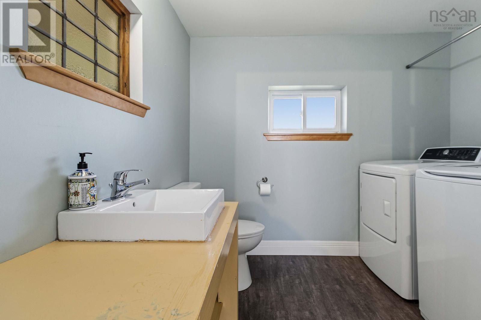 125 The Point Road, Blue Rocks, Nova Scotia  B0J 2C0 - Photo 15 - 202606695