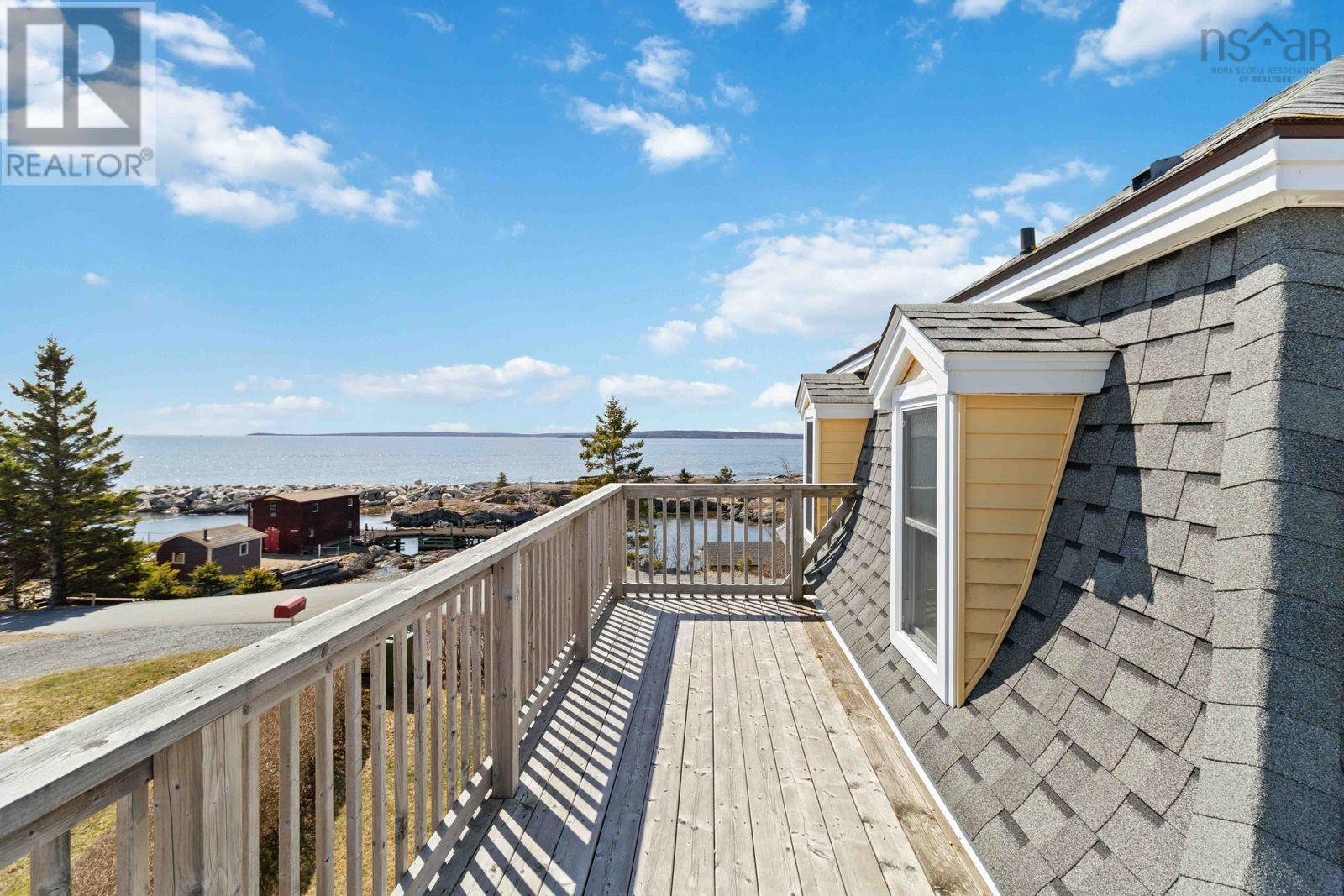 125 The Point Road, Blue Rocks, Nova Scotia  B0J 2C0 - Photo 32 - 202606695