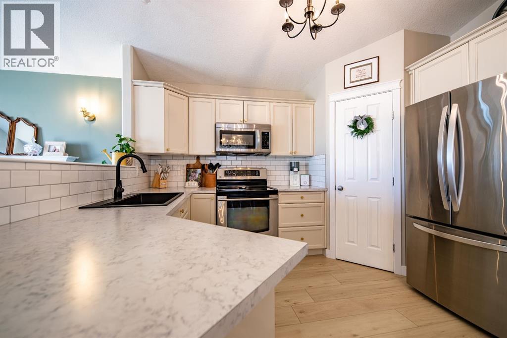 8829 69 Avenue, Grande Prairie, Alberta  T8X 0C1 - Photo 5 - A2306005