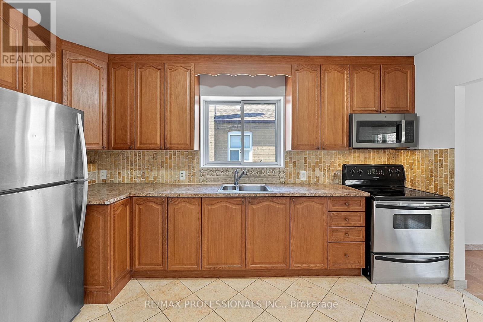 46 Stock Avenue, Toronto, Ontario  M8Z 5C6 - Photo 13 - W13059630