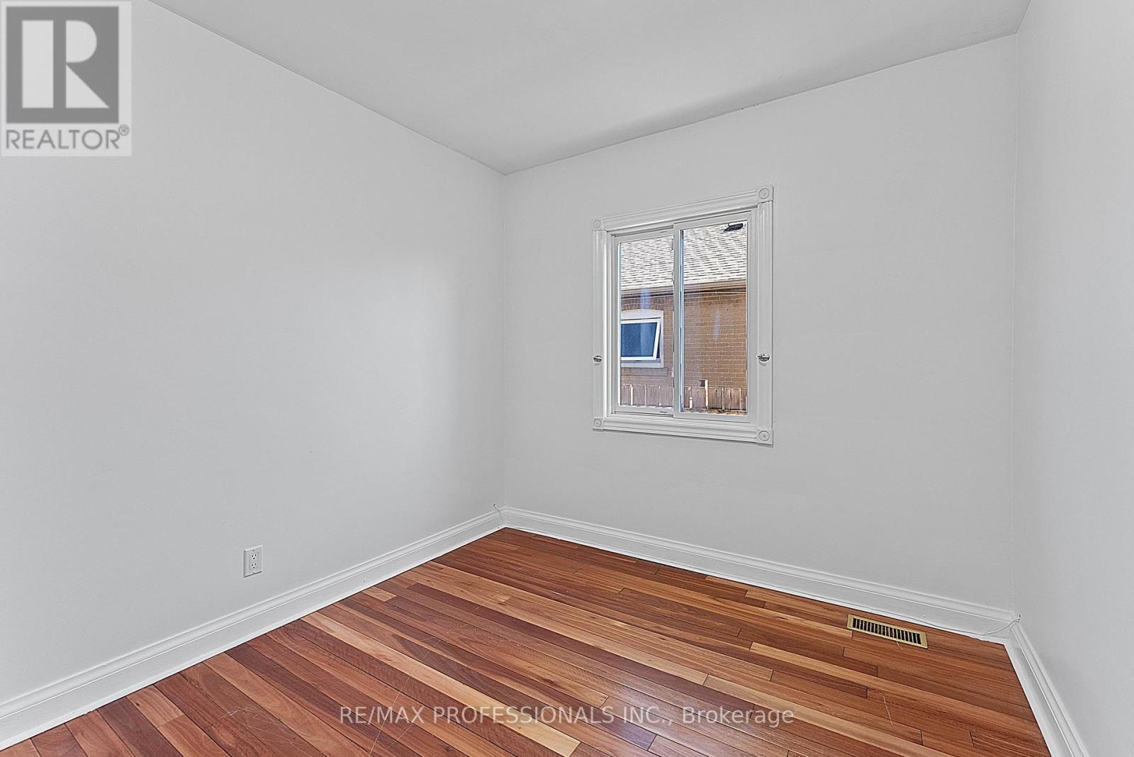 46 Stock Avenue, Toronto, Ontario  M8Z 5C6 - Photo 21 - W13059630