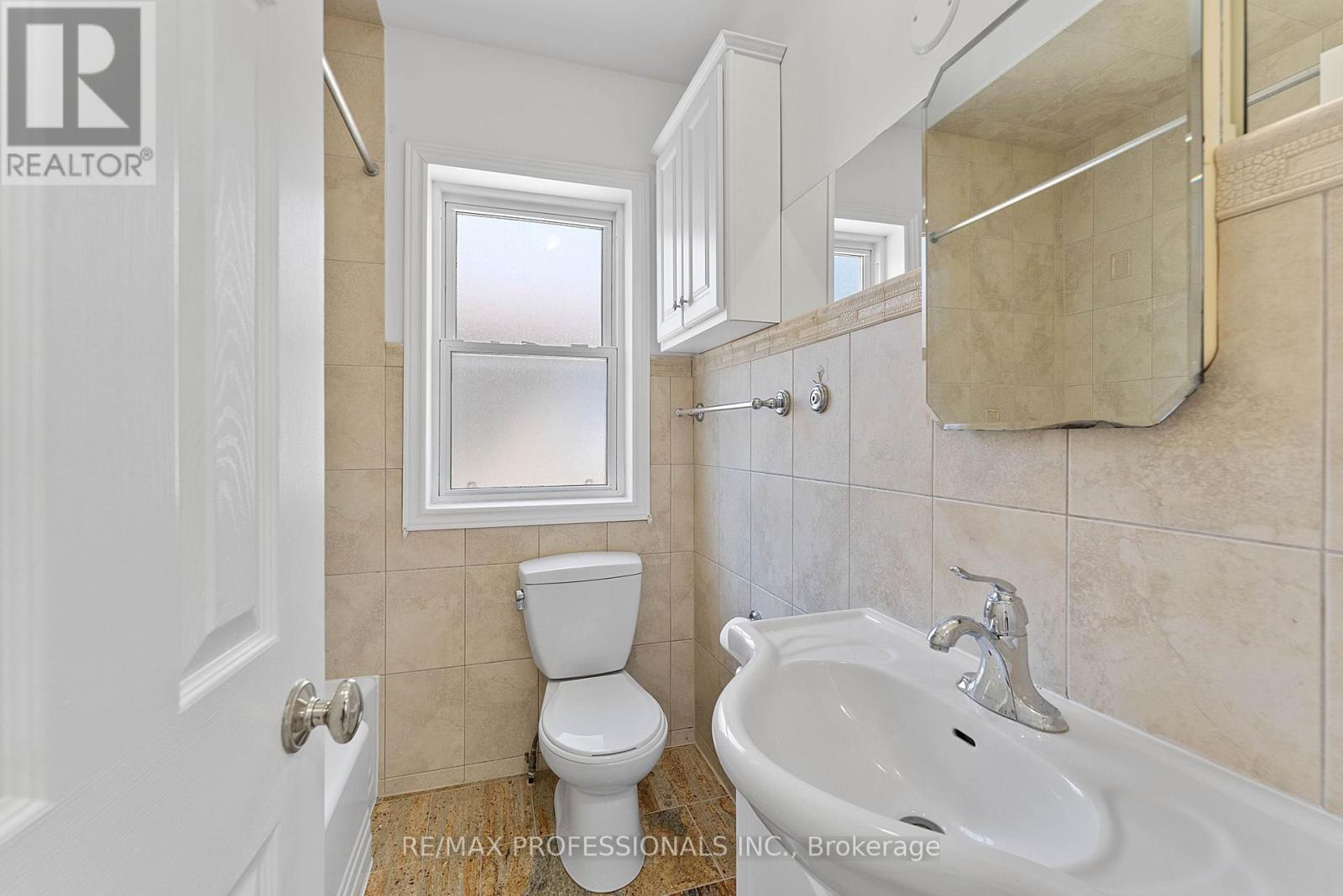 46 Stock Avenue, Toronto, Ontario  M8Z 5C6 - Photo 23 - W13059630