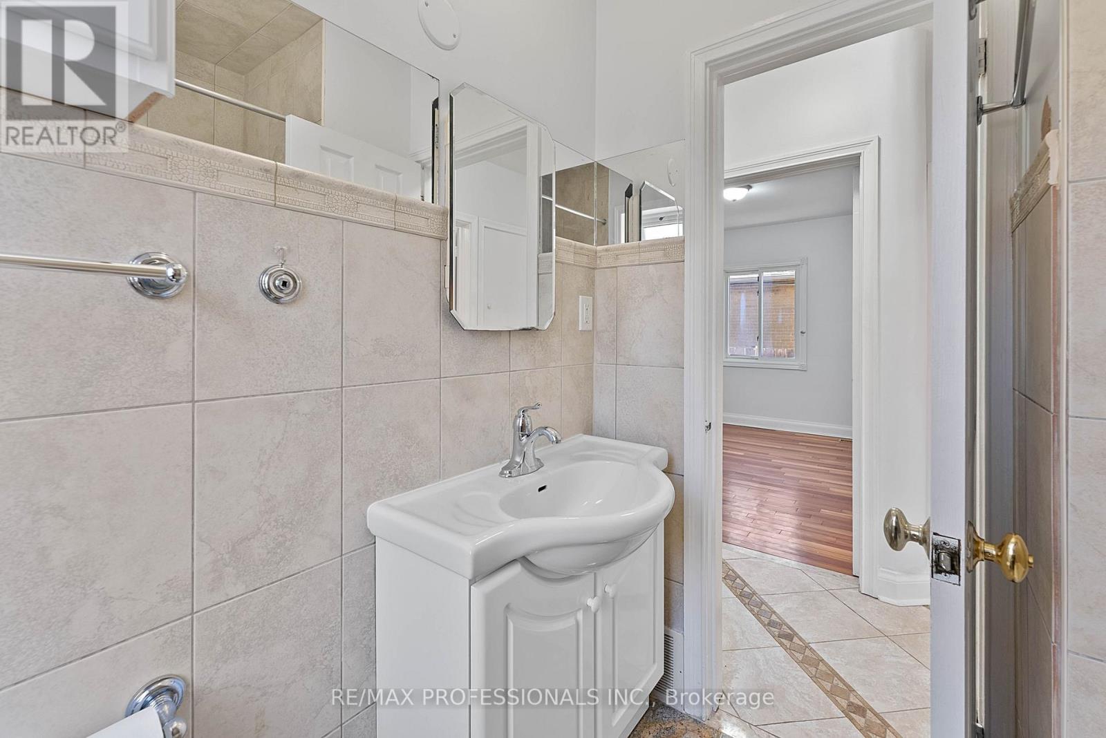 46 Stock Avenue, Toronto, Ontario  M8Z 5C6 - Photo 25 - W13059630