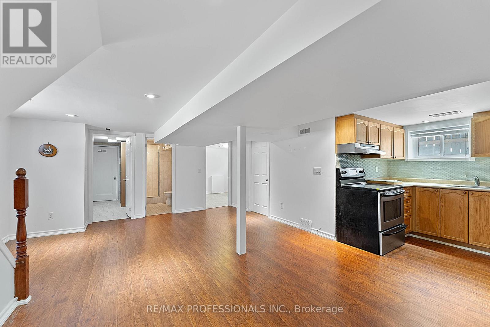 46 Stock Avenue, Toronto, Ontario  M8Z 5C6 - Photo 28 - W13059630