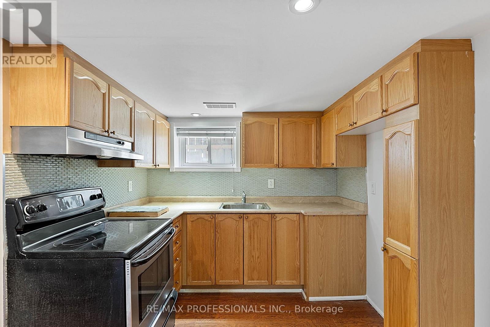 46 Stock Avenue, Toronto, Ontario  M8Z 5C6 - Photo 29 - W13059630