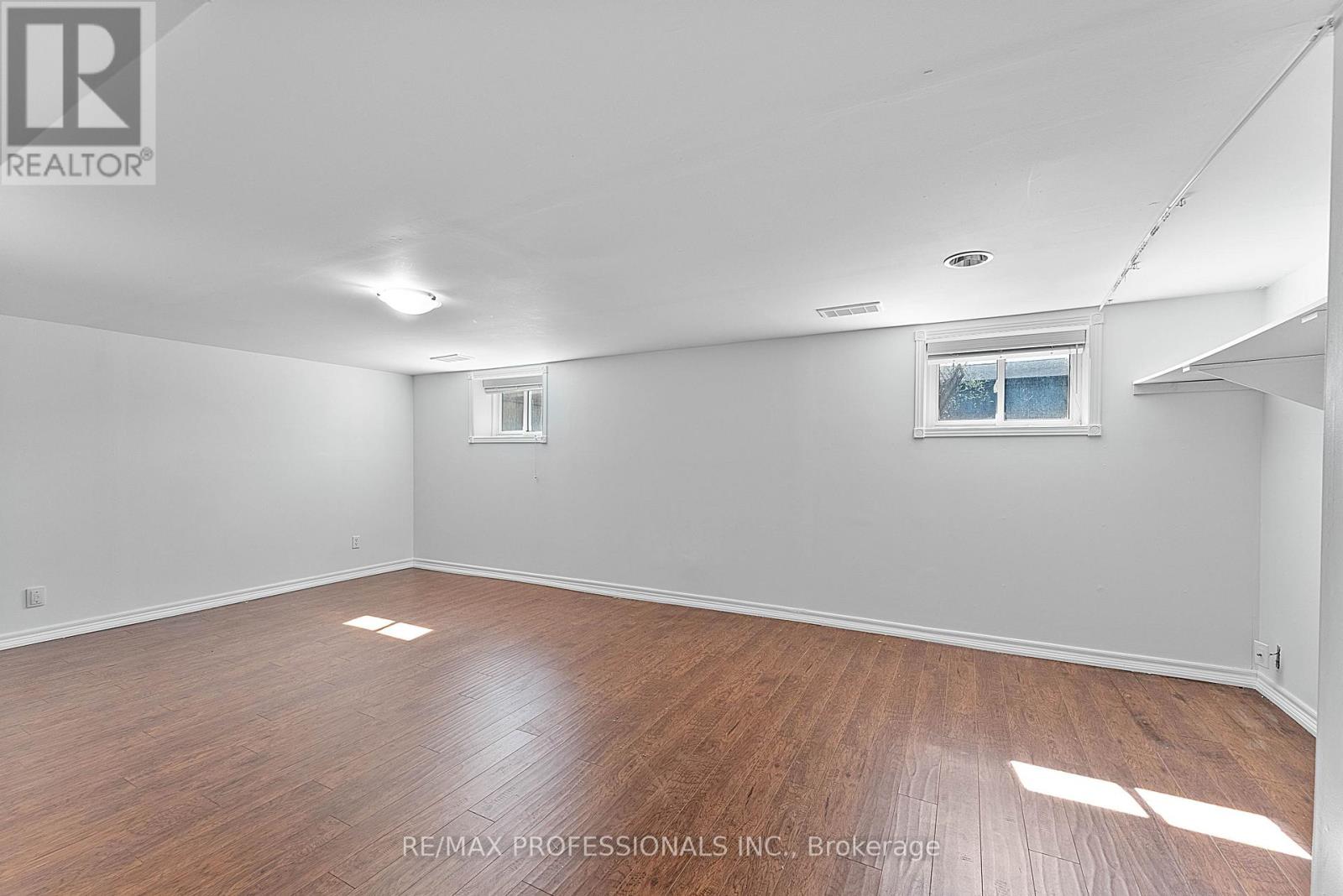 46 Stock Avenue, Toronto, Ontario  M8Z 5C6 - Photo 32 - W13059630