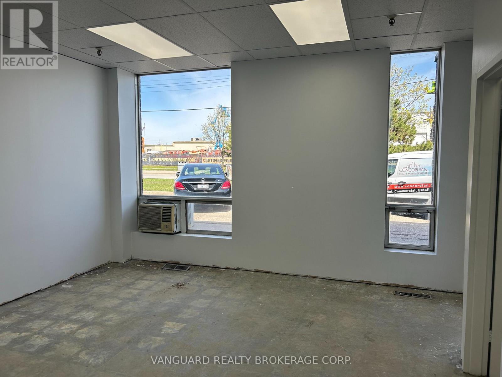 7 - 9 Royalcrest Road, Toronto, Ontario  M9V 2L6 - Photo 2 - W13059668