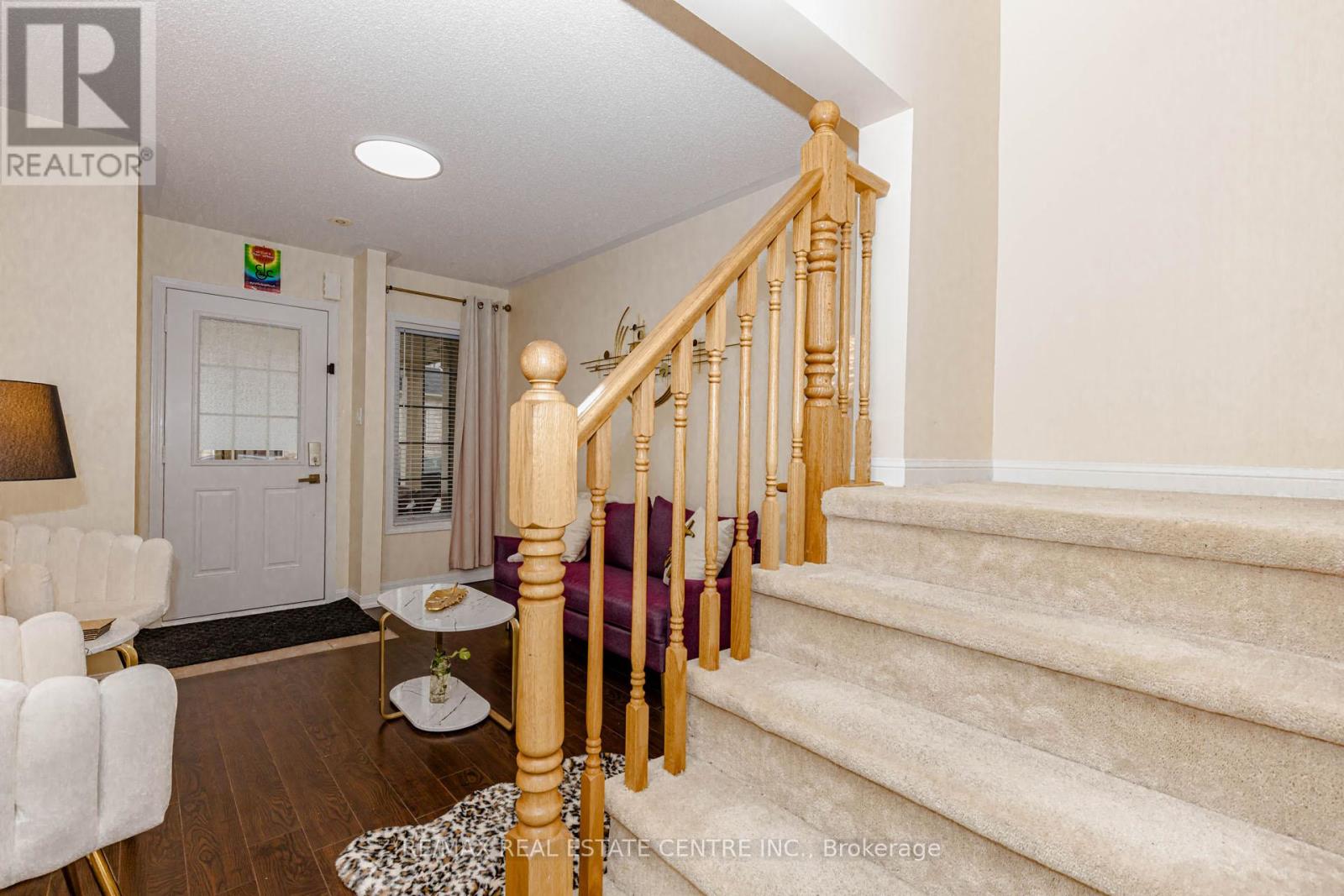 924 Burgess Gardens, Milton, Ontario  L9T 0K8 - Photo 12 - W13059688