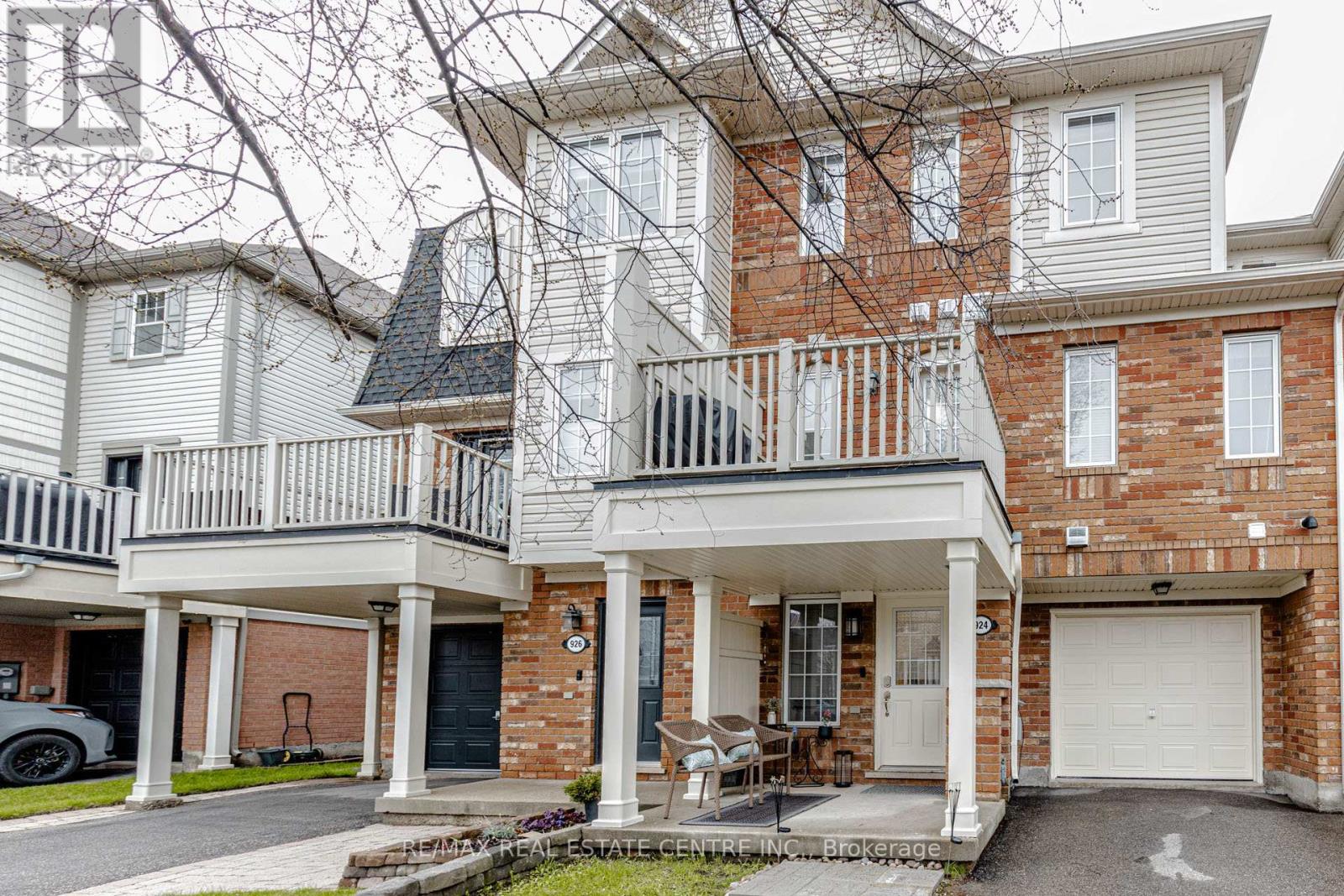 924 Burgess Gardens, Milton, Ontario  L9T 0K8 - Photo 3 - W13059688