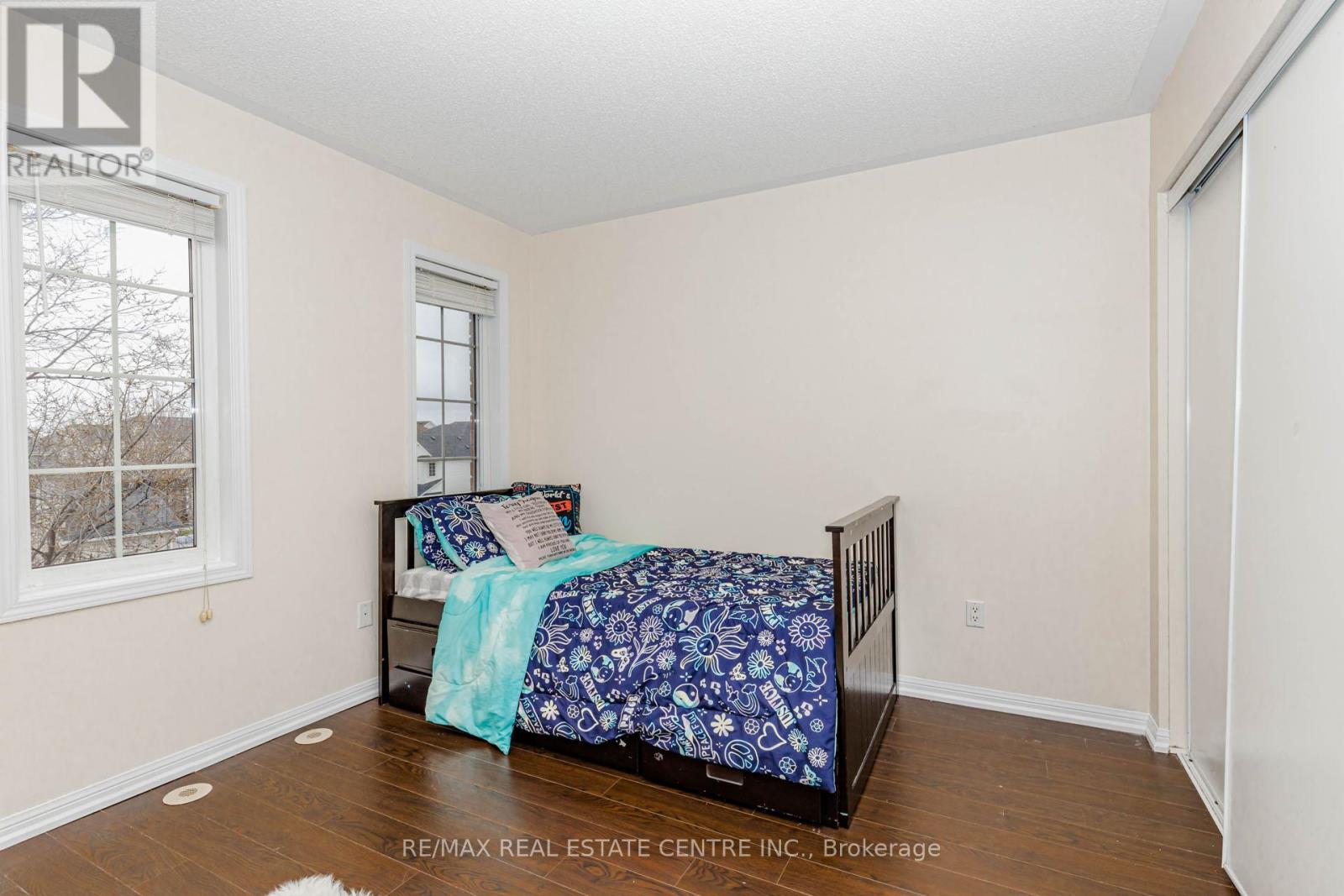 924 Burgess Gardens, Milton, Ontario  L9T 0K8 - Photo 35 - W13059688