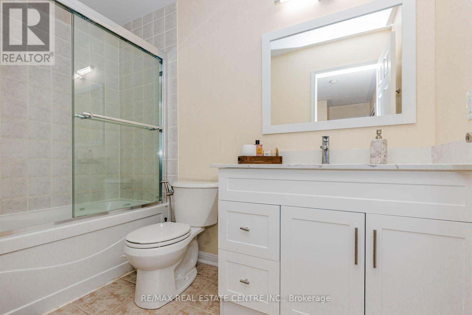 924 Burgess Gardens, Milton, Ontario  L9T 0K8 - Photo 37 - W13059688