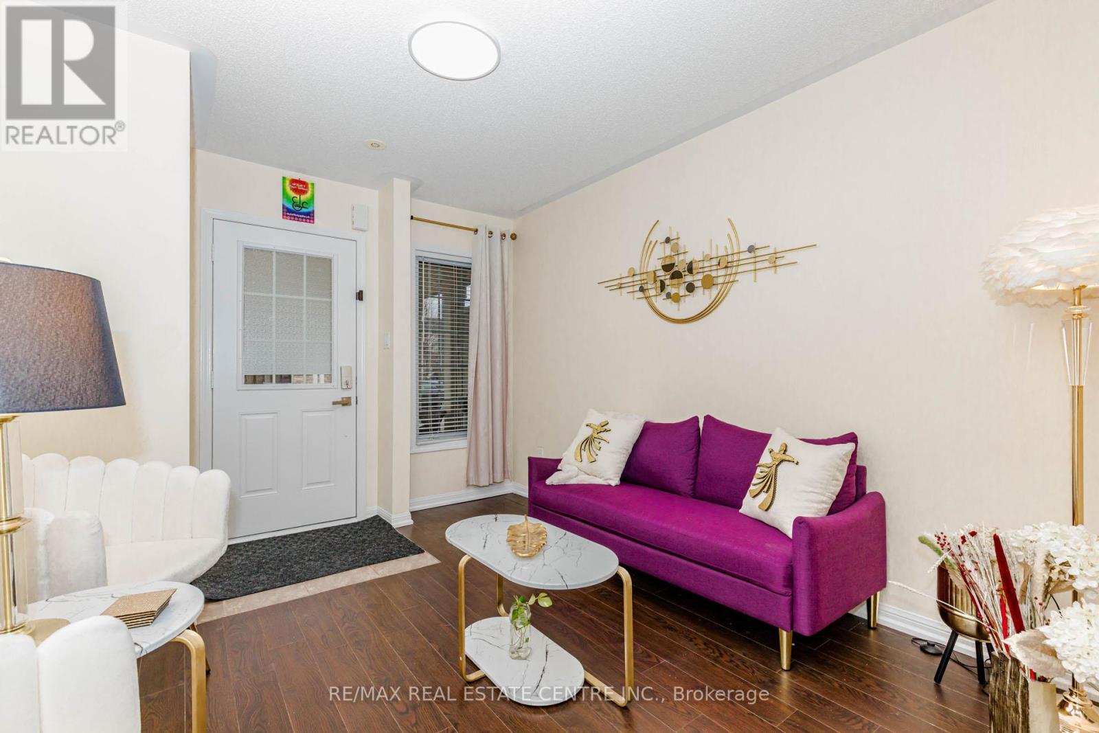 924 Burgess Gardens, Milton, Ontario  L9T 0K8 - Photo 9 - W13059688