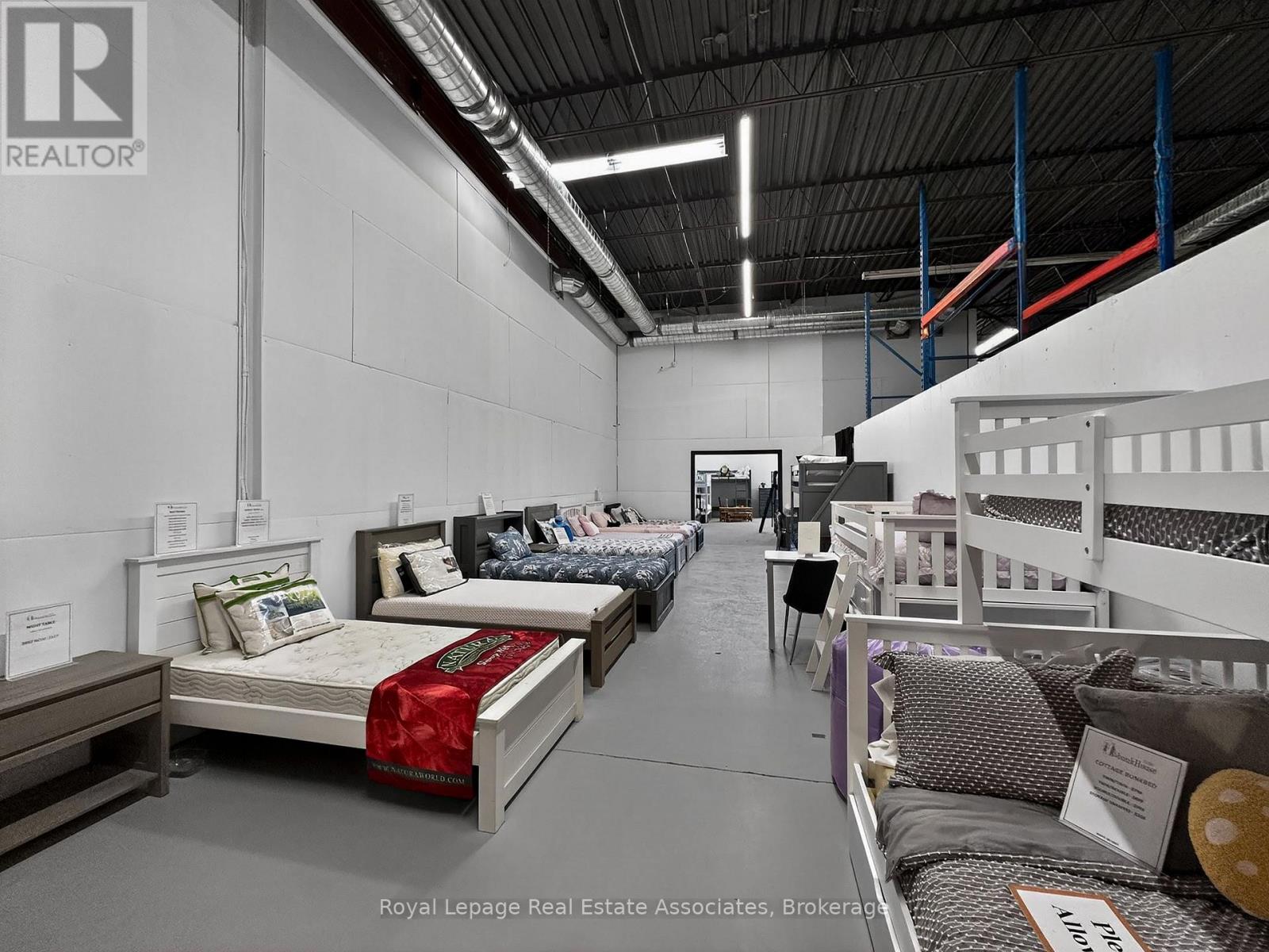 Unit 4 - 136 Tycos Drive, Toronto, Ontario  M6B 1W8 - Photo 11 - W13059700