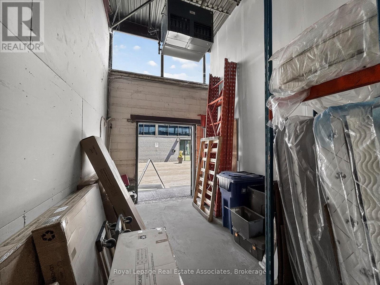 Unit 4 - 136 Tycos Drive, Toronto, Ontario  M6B 1W8 - Photo 17 - W13059700