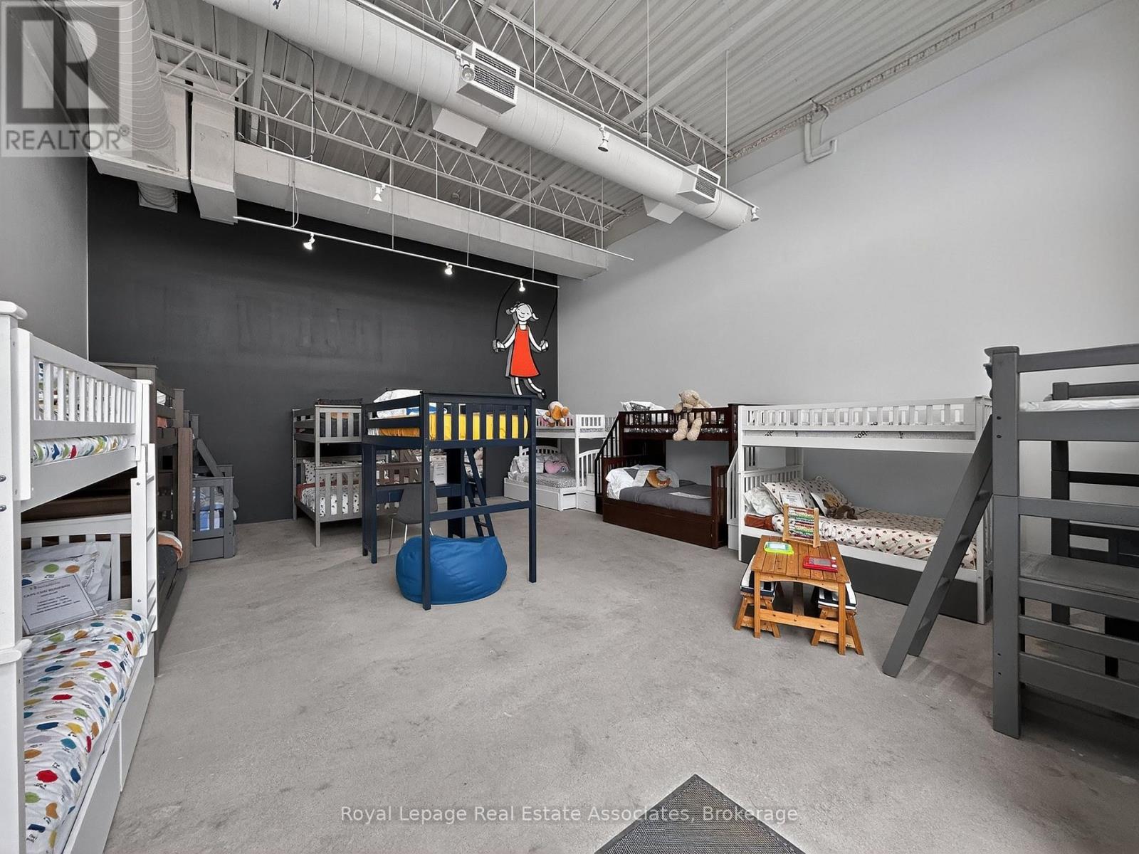 Unit 4 - 136 Tycos Drive, Toronto, Ontario  M6B 1W8 - Photo 5 - W13059700
