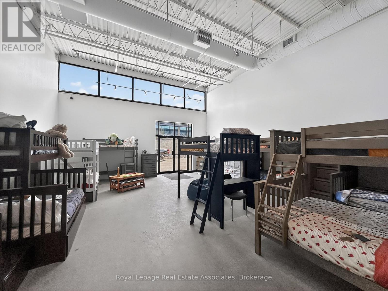 Unit 4 - 136 Tycos Drive, Toronto, Ontario  M6B 1W8 - Photo 7 - W13059700