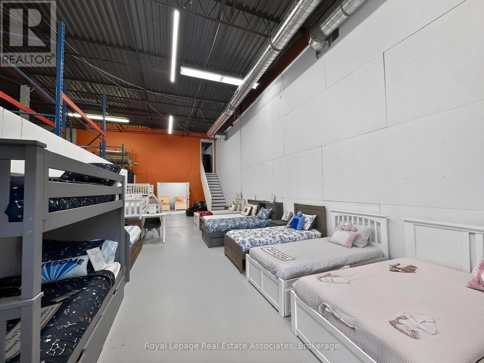 Unit 4 - 136 Tycos Drive, Toronto, Ontario  M6B 1W8 - Photo 8 - W13059700