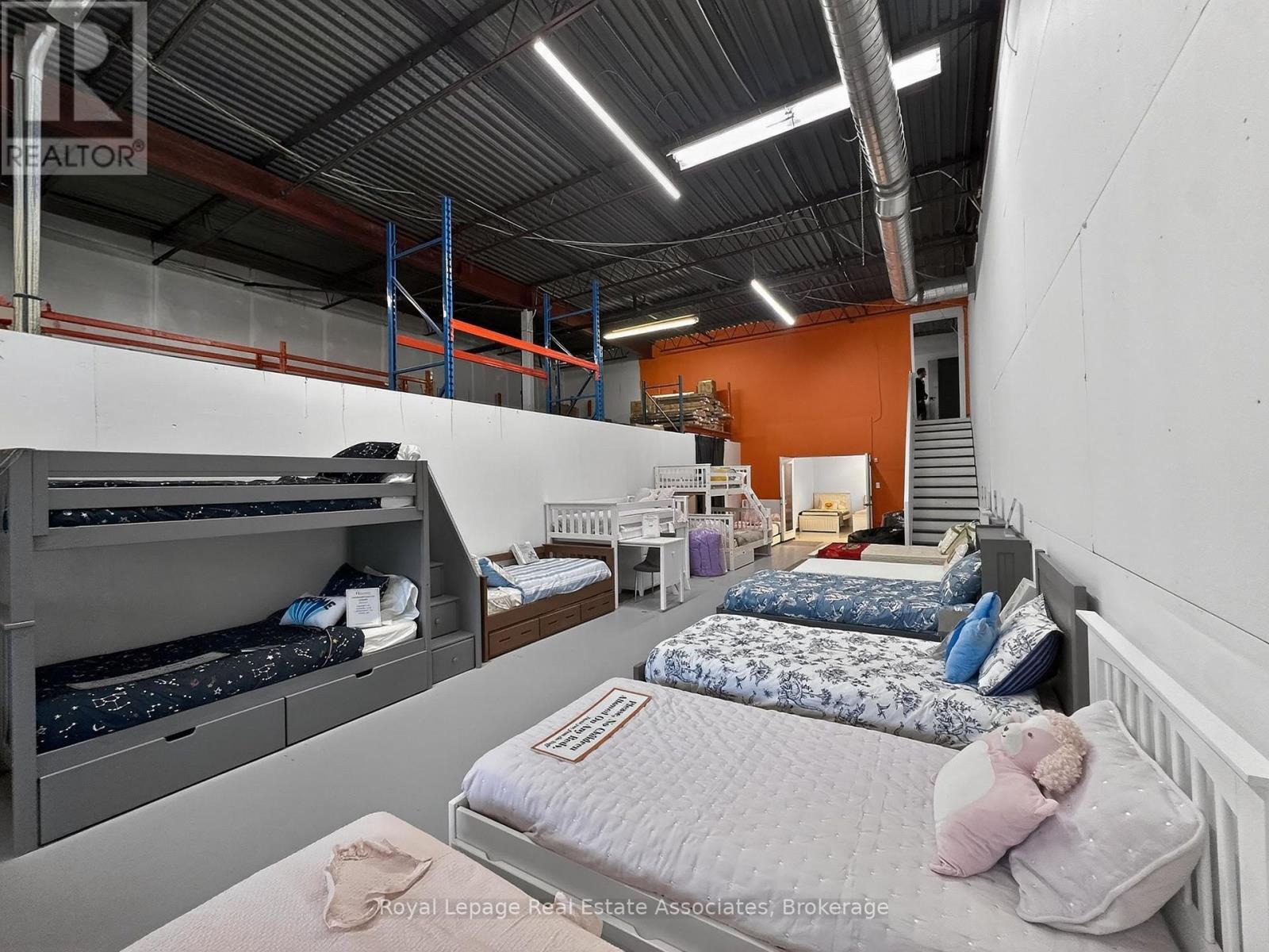 Unit 4 - 136 Tycos Drive, Toronto, Ontario  M6B 1W8 - Photo 9 - W13059700