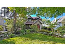 60 BURNHAMTHORPE CRESCENT, Toronto, Ontario