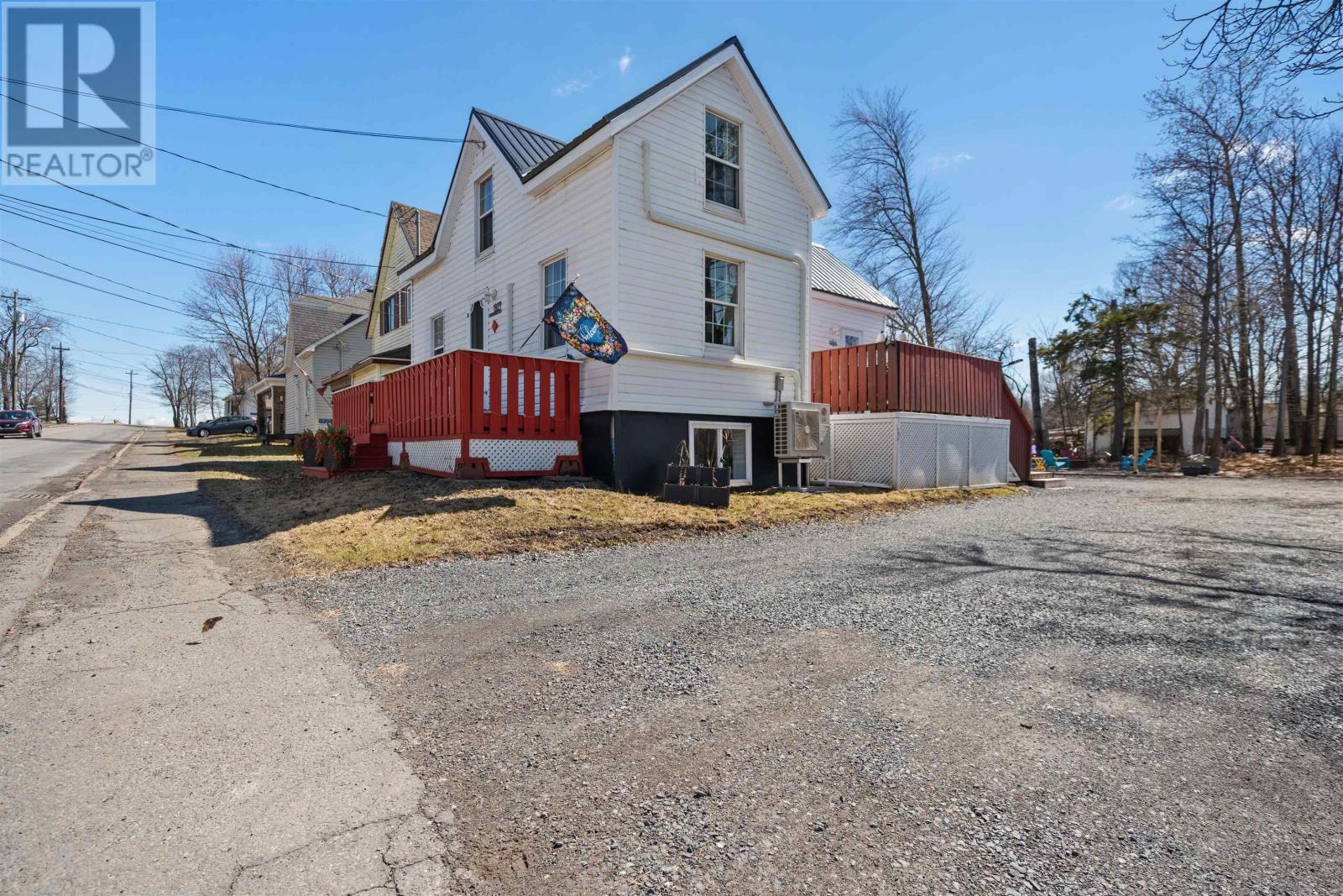 1927 Drummond Road, Westville, Nova Scotia  B0K 2A0 - Photo 2 - 202609014