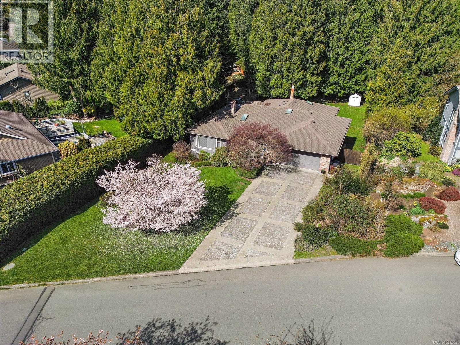 8636 Sentinel Pl, North Saanich, British Columbia  V8L 4Z8 - Photo 3 - 1032063