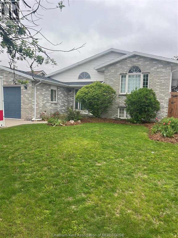 1553 BLAIRWOOD CRESCENT, Windsor, Ontario