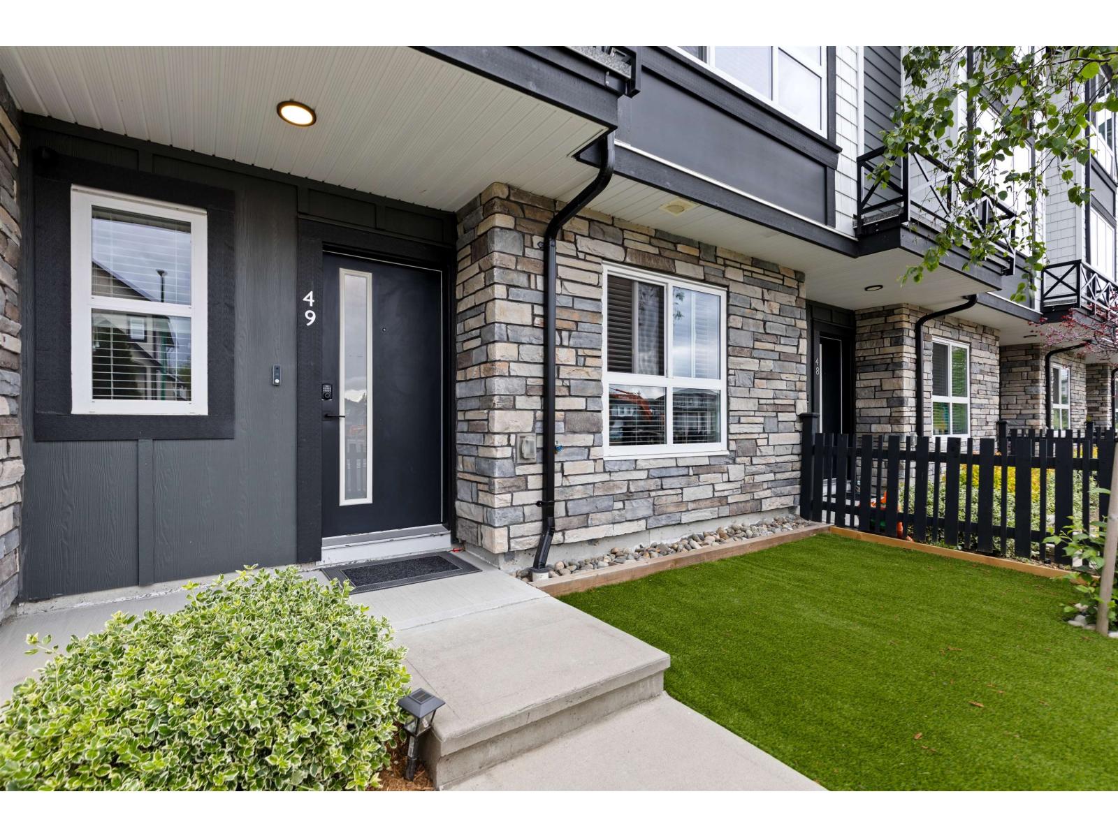 49 19255 Aloha Drive, Surrey, British Columbia  V4N 6T8 - Photo 3 - R3117441