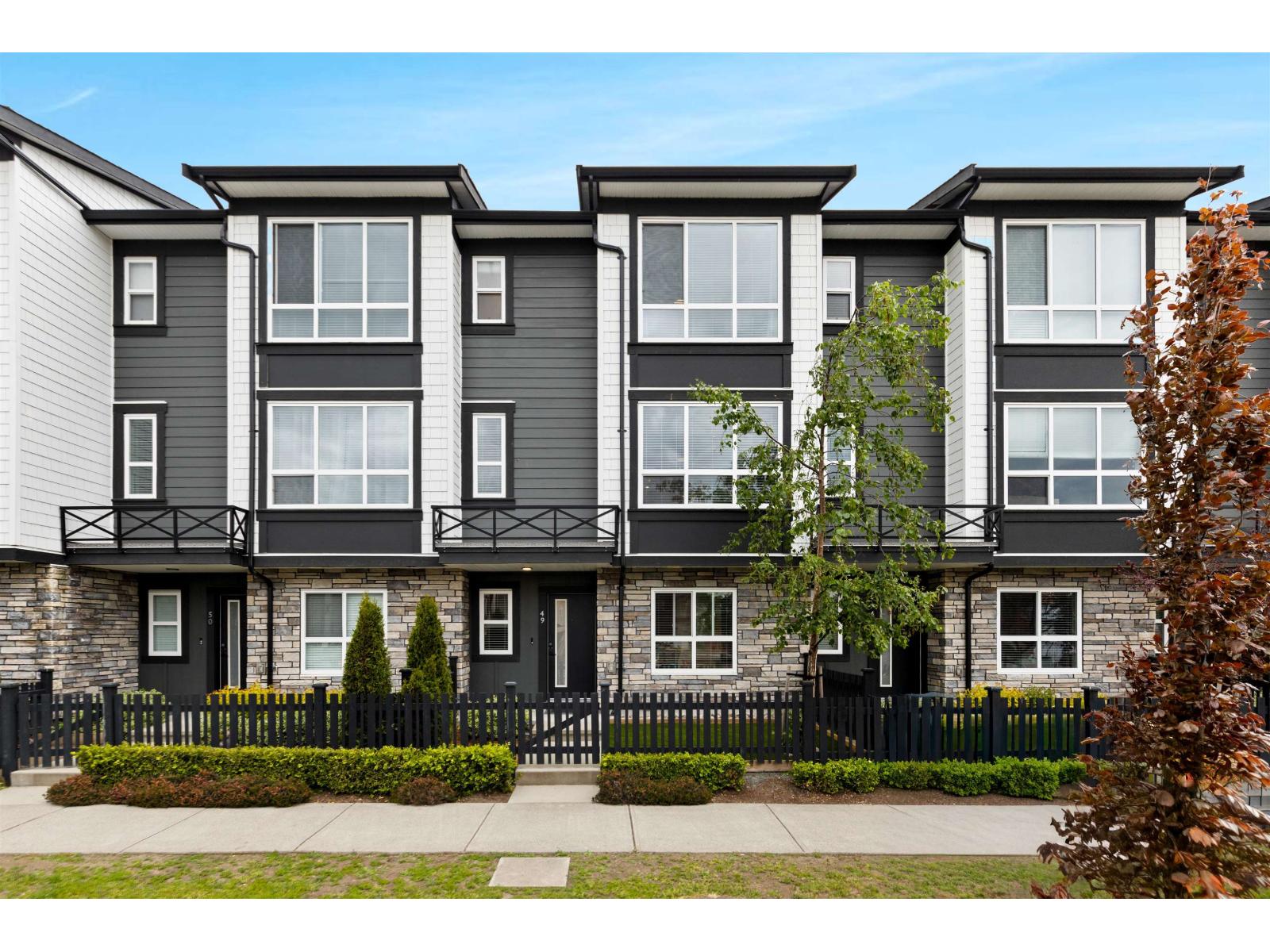 49 19255 ALOHA DRIVE, surrey, British Columbia