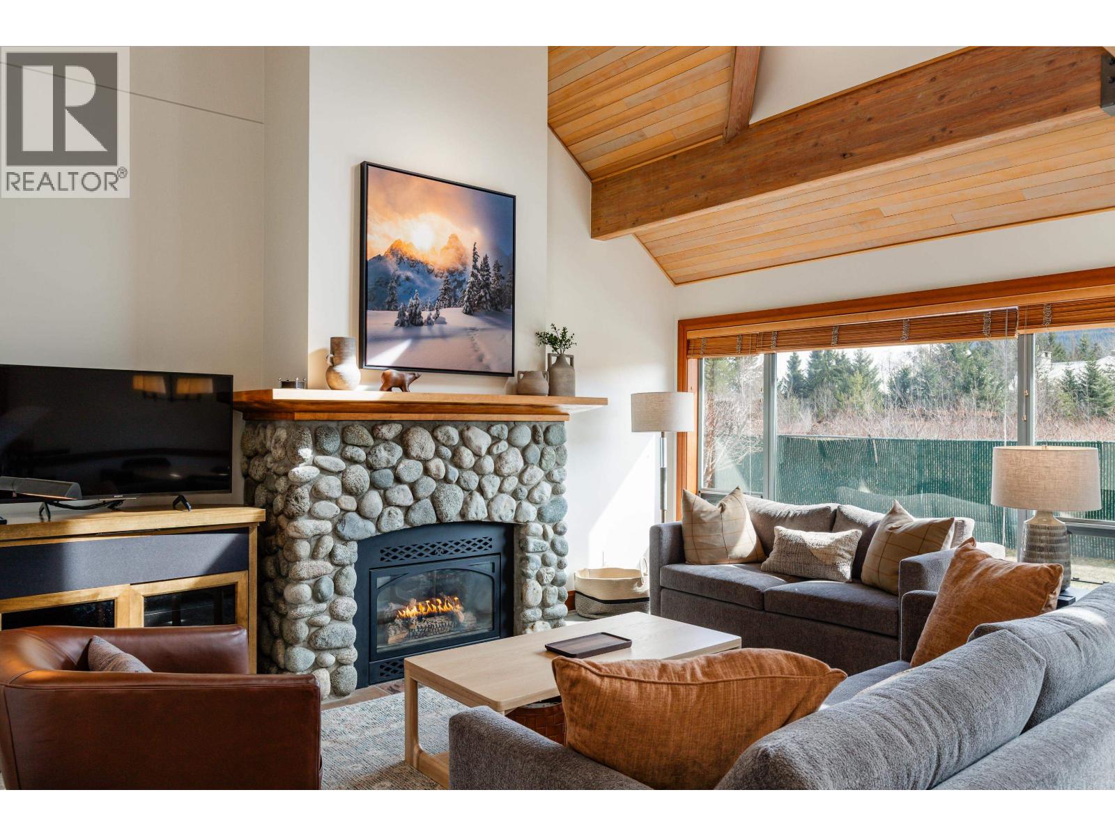 Week B 4726 Settebello Drive, Whistler, British Columbia  V8E 0Z4 - Photo 14 - R3117329