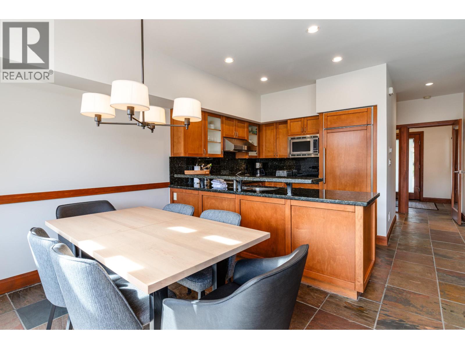 Week B 4726 Settebello Drive, Whistler, British Columbia  V8E 0Z4 - Photo 11 - R3117329