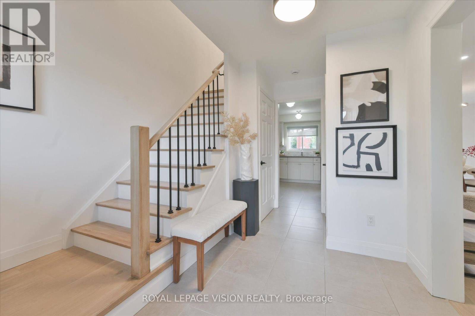 126 Richbell Street, Vaughan, Ontario  L4J 5X2 - Photo 3 - N13050570