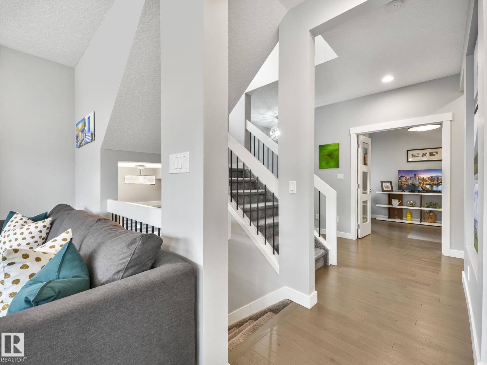 5921 Edmonds Cr Nw, Edmonton, Alberta  T6M 0N7 - Photo 7 - E4482603