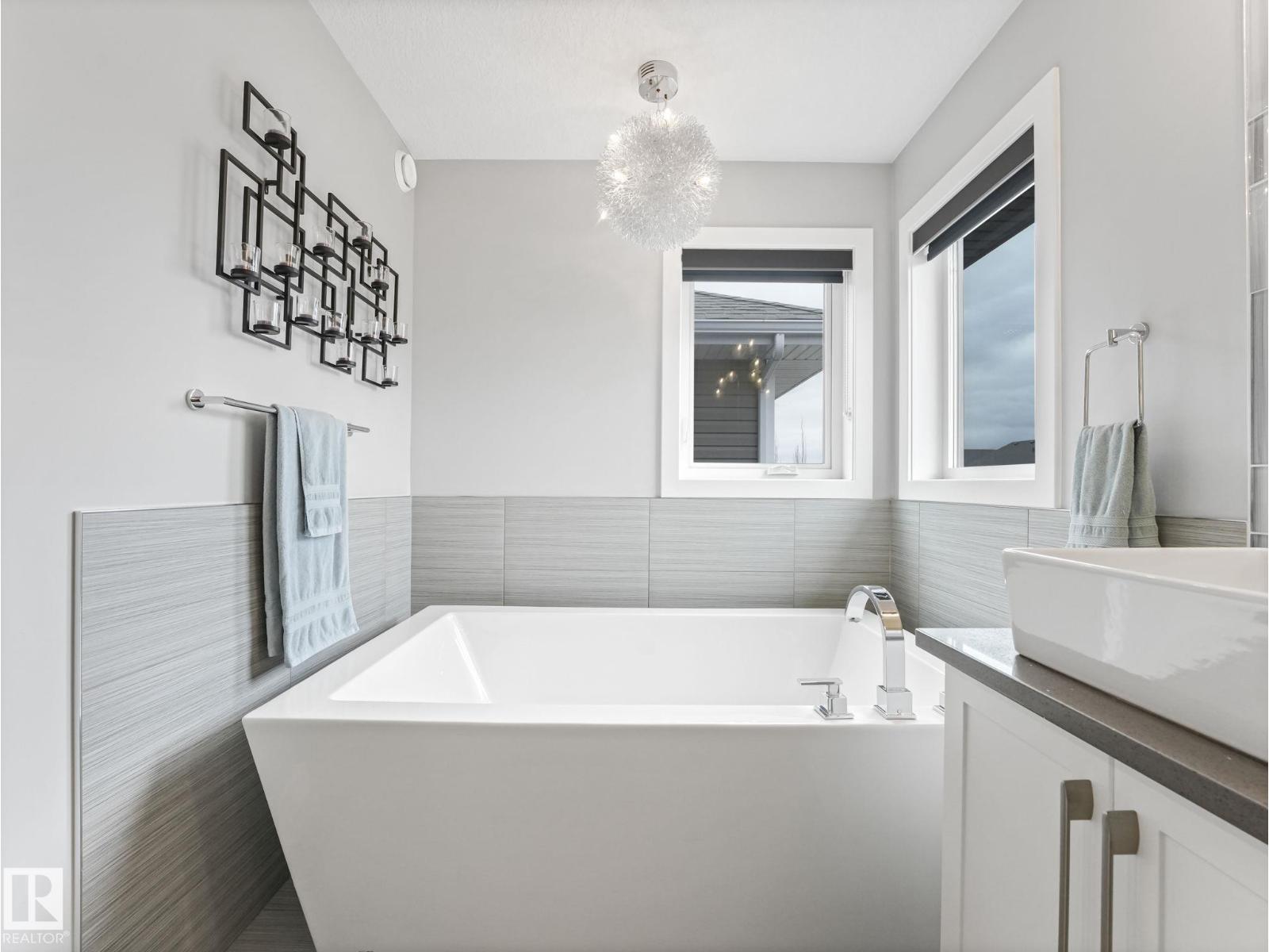 5921 Edmonds Cr Nw, Edmonton, Alberta  T6M 0N7 - Photo 49 - E4482603
